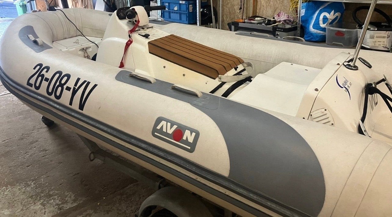 Avon 320 Jet Rib met Yamaha motor, Avon, Binnenboordmotor, 85 pk, 2 m
