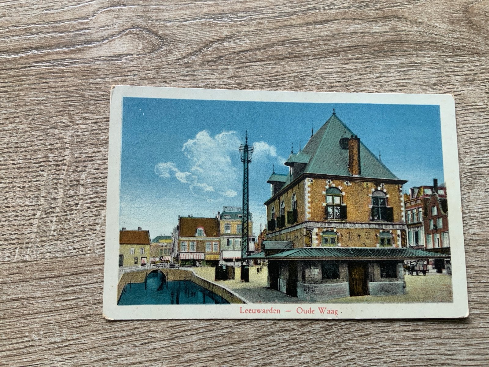 Leeuwarden - Oude Waag, Verzamelen, Ansichtkaarten | Nederland, Gelopen, Friesland, Voor 1920, Ophalen of Verzenden