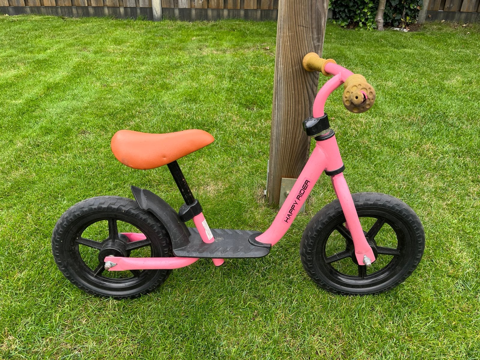 Roze loopfiets, Ophalen, Zo goed als nieuw, Loopfiets