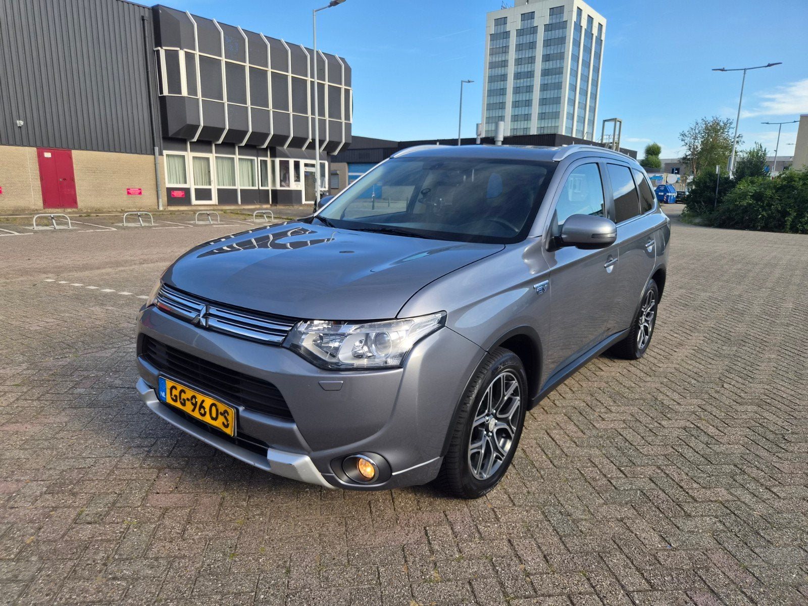 Mitsubishi Outlander 2.0 Phev 4WD CVT 5P 2015 Grijs, 1998 cc, Outlander, Euro 6, Vierwielaandrijving