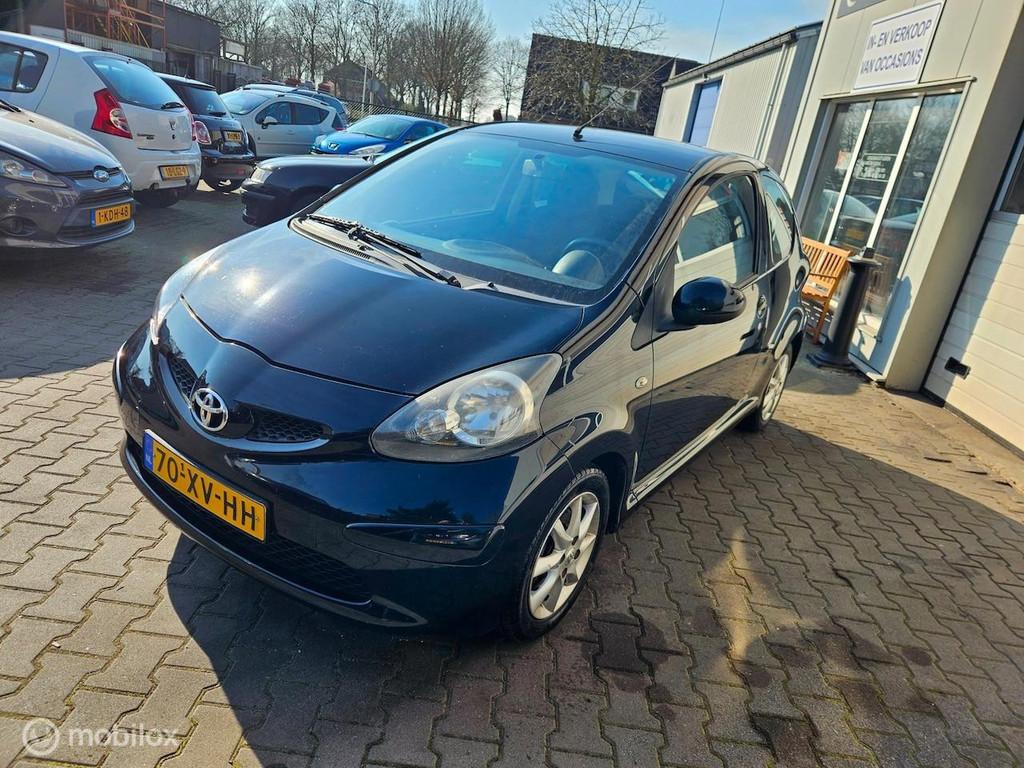 Toyota Aygo 1.0-12V + AIRCO, Voorwielaandrijving, Gebruikt, Origineel Nederlands, Bedrijf