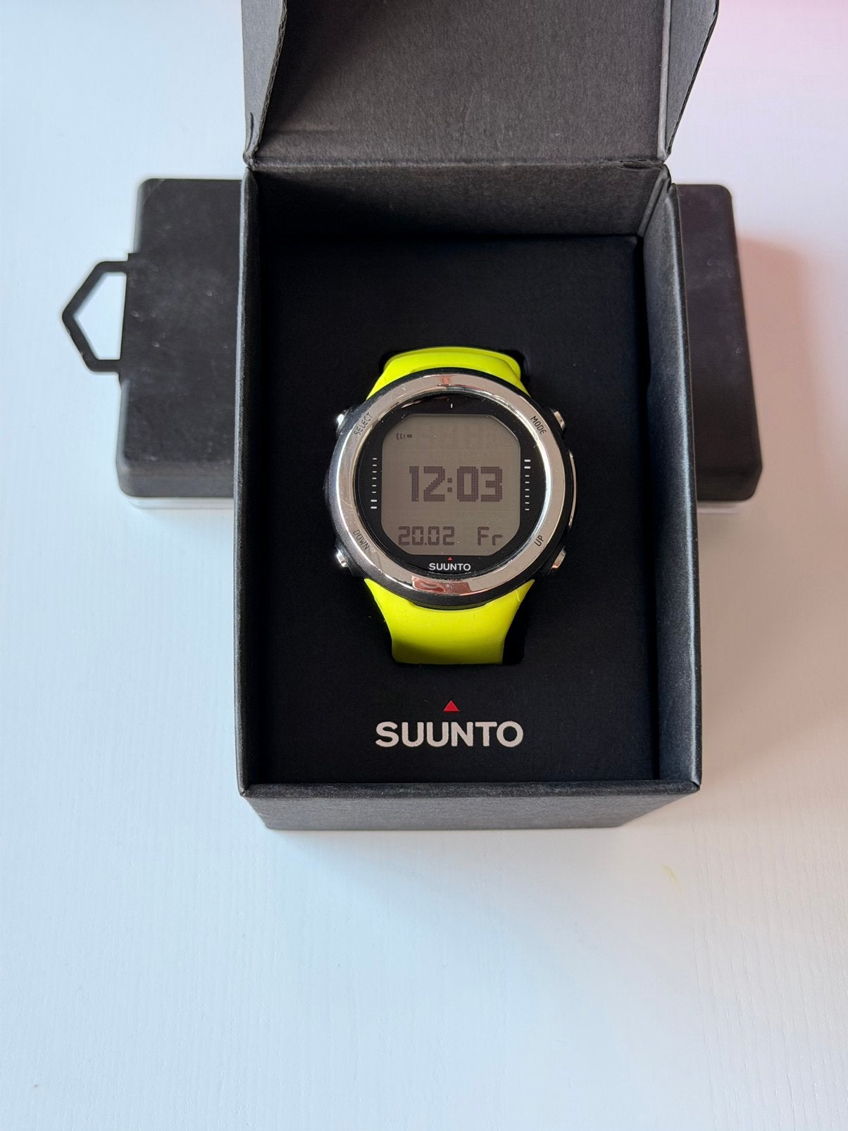 Suunto D4i in uitstekende staat! Net nieuwe batterij erin!, Zwart, Ophalen of Verzenden, Zo goed als nieuw, Waterdicht