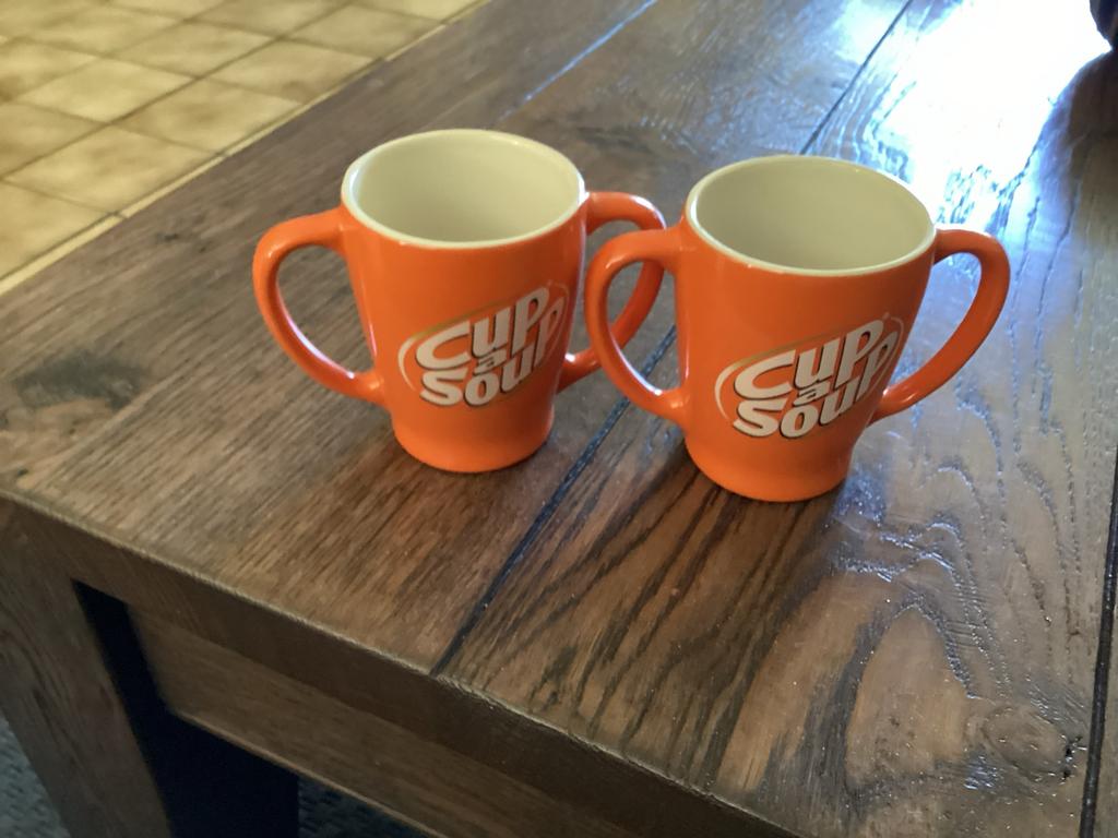 2 Nieuwe Oranje Cup a Soup Bekers, Huis en Inrichting, Keuken | Keukenbenodigdheden, Ophalen, Nieuw, Oranje