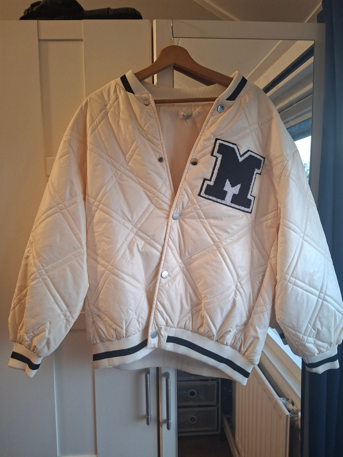 creme / wit jas, Ophalen of Verzenden, Nieuw, Wit
