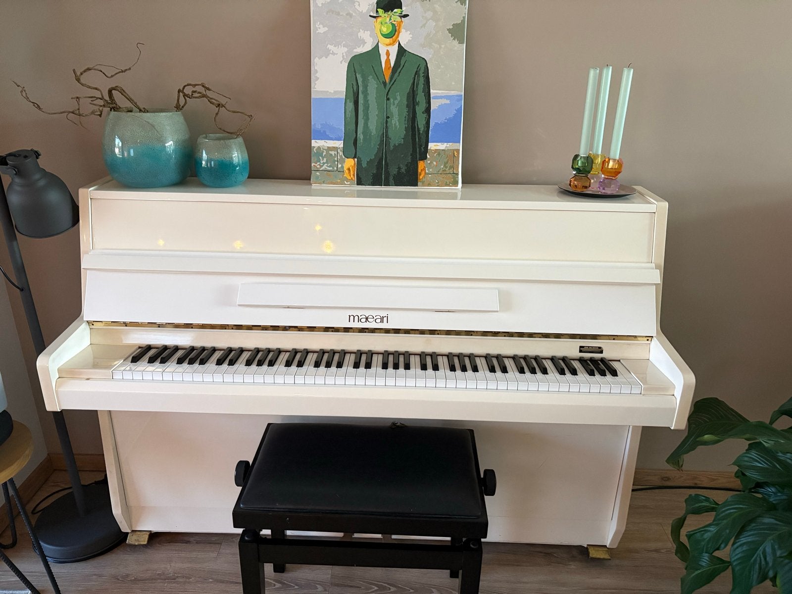 Witte hoogglans piano - Maeari, Ophalen, Gebruikt, Wit, Piano