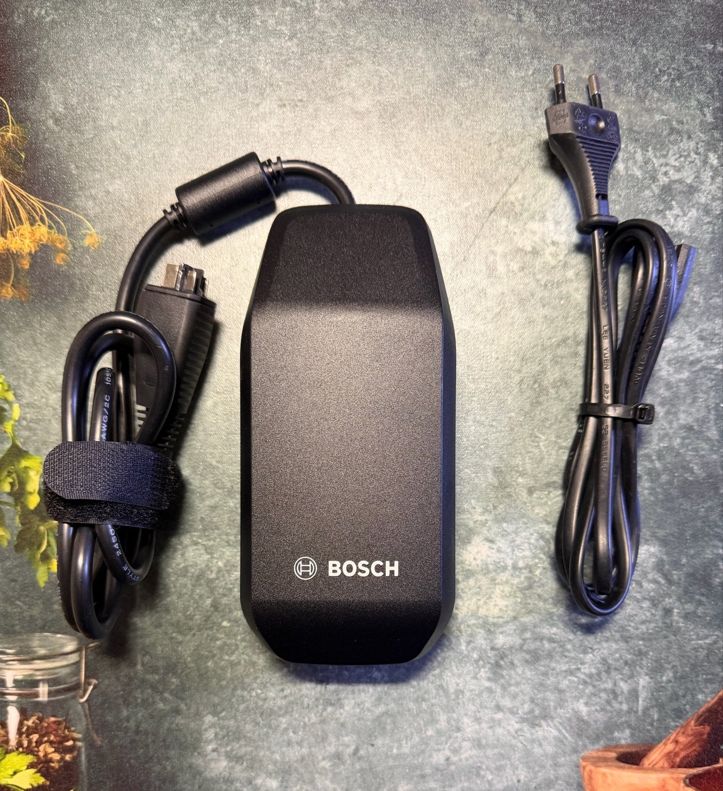 Bosch eBike Acculader BPC3200 - 36V 2A, Ophalen of Verzenden, Zo goed als nieuw