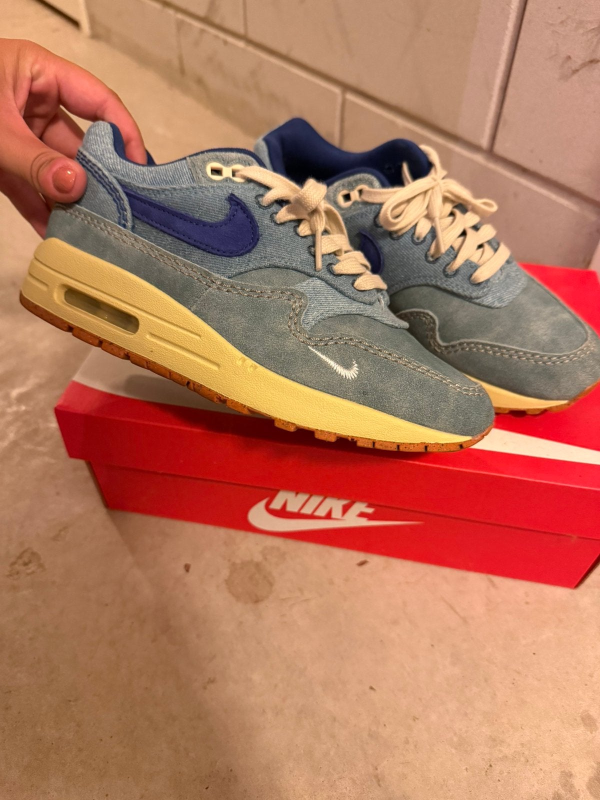 Nike Air Max 1 Premium “Dirty Denim”, Blauw, Ophalen of Verzenden, Sneakers of Gympen, Zo goed als nieuw