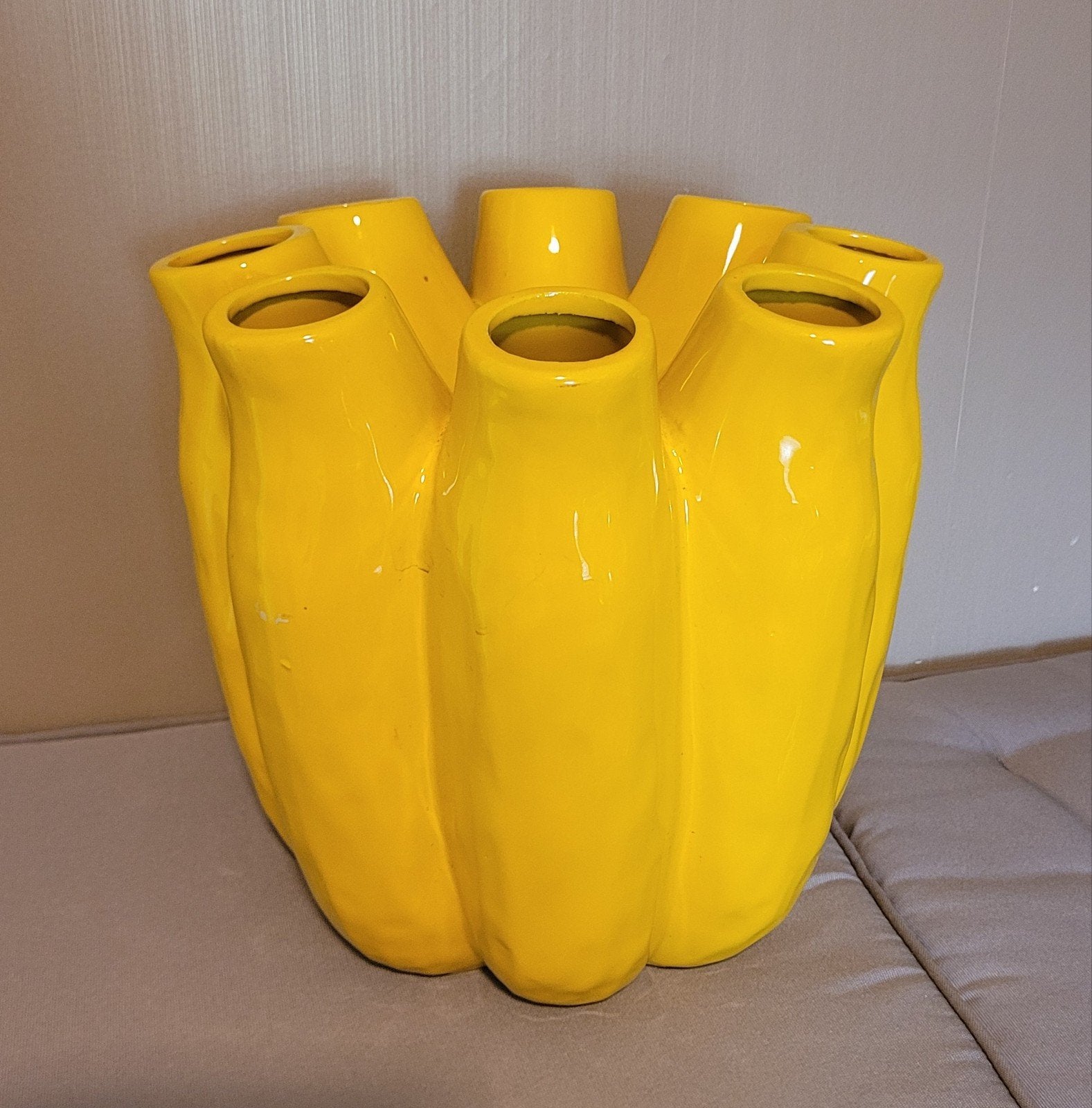 Grote gele (Tuloen)Vaas/ Daan Kromhout /XL versie, Huis en Inrichting, Woonaccessoires | Vazen, 28 cm, Geel, Ophalen of Verzenden