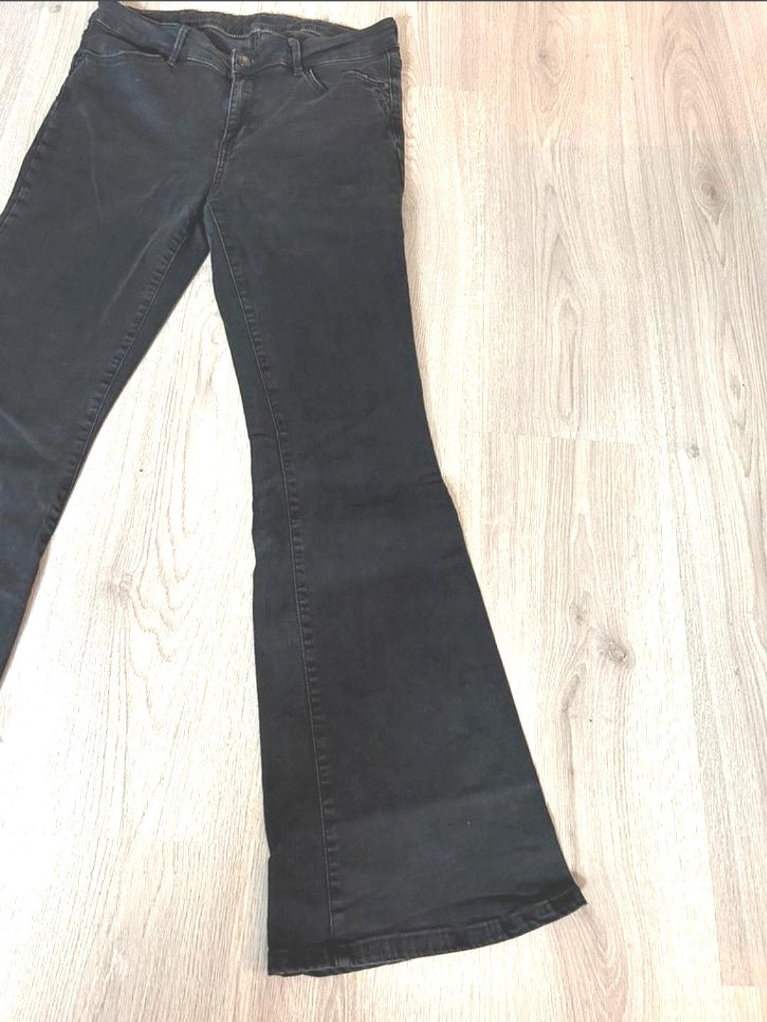 Silvercreek zwarte flared jeans W31-L30, Zwart, Ophalen of Verzenden, Zo goed als nieuw, W30 - W32 (confectie 38/40)
