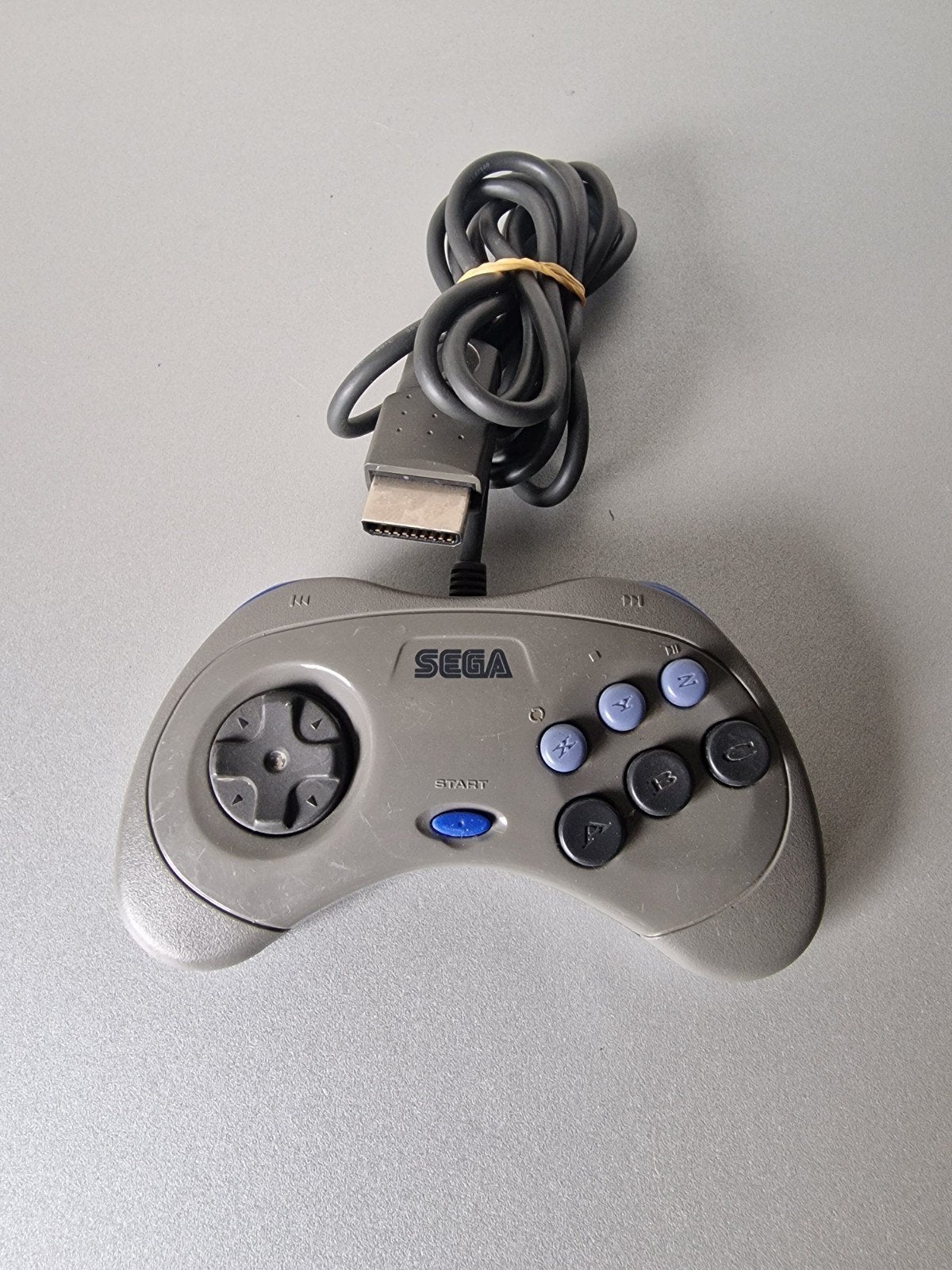 Sega saturn controller., Spelcomputers en Games, Spelcomputers | Sega, Ophalen of Verzenden, Zo goed als nieuw, Met 1 controller
