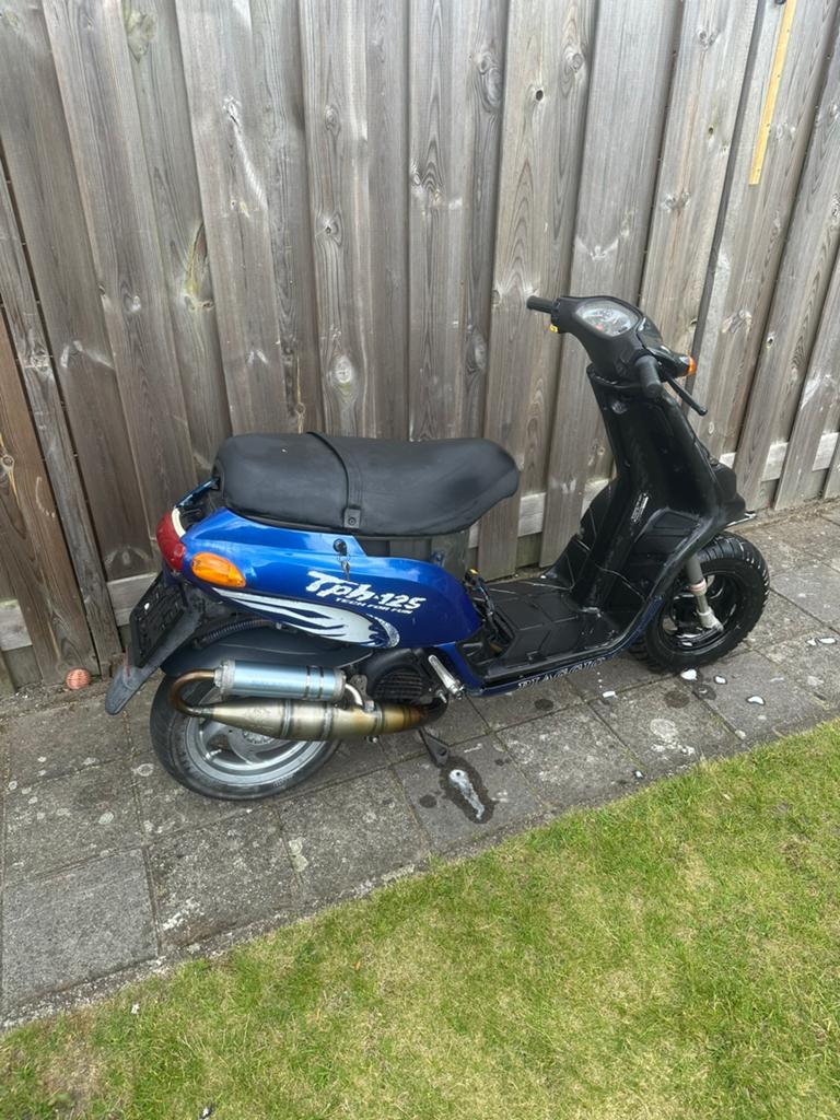 Typfoon 172cc, Ophalen, Zo goed als nieuw, Uitlaat, Gilera