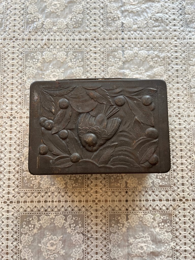 Vintage blikje met vogel reliëf, Ophalen of Verzenden, Gebruikt, Overige, Overige merken