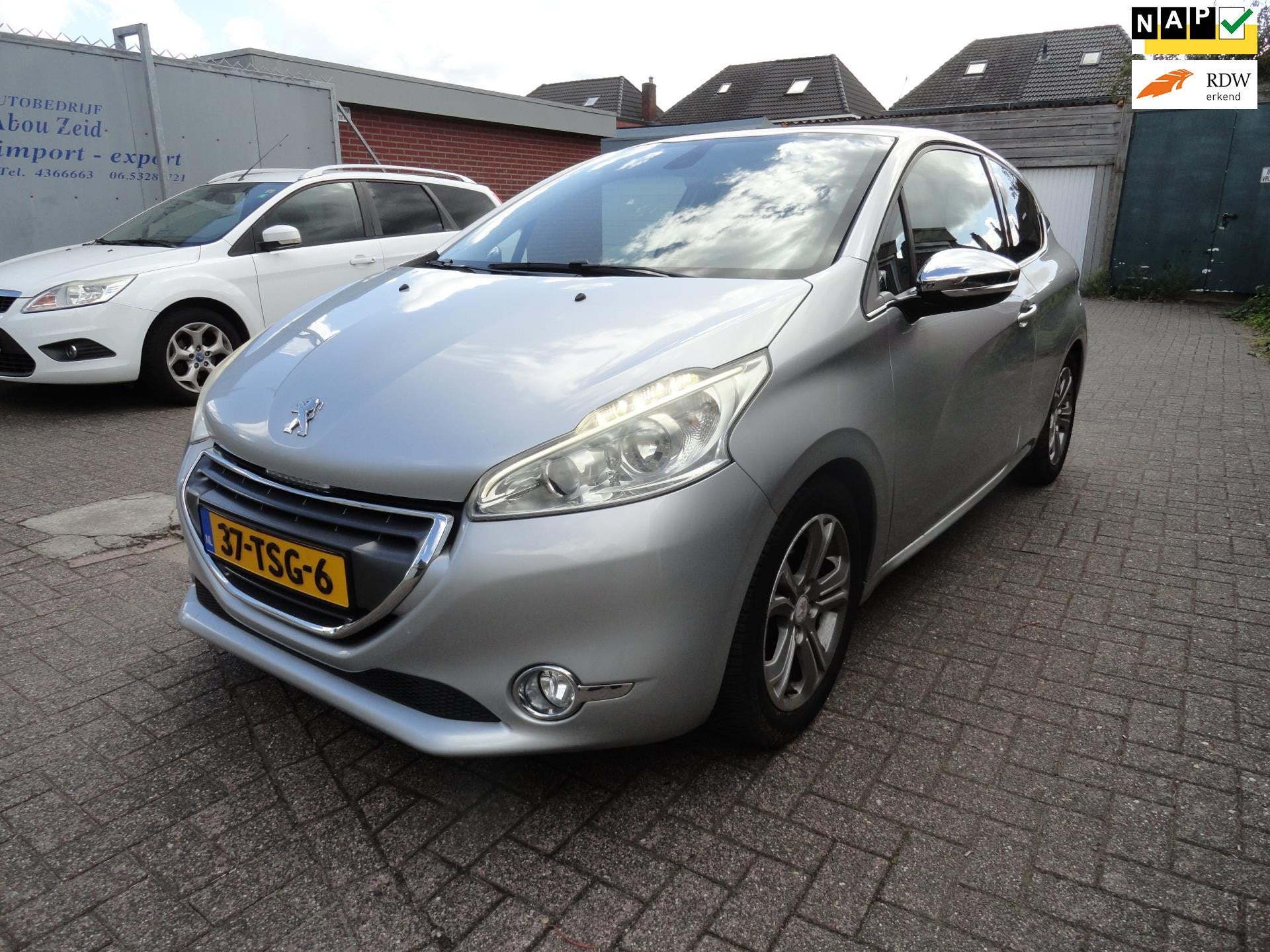 Peugeot 208 1.6 SPORT VTi Allure (KM 89400 NAP NIEUWSTAAT), Voorwielaandrijving, Euro 5, Gebruikt, 4 cilinders