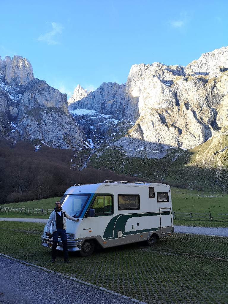 Integrale Iveco S35 zelfbouw, Caravans en Kamperen, Campers, Ringverwarming, Afzuigkap, Particulier, Luifel