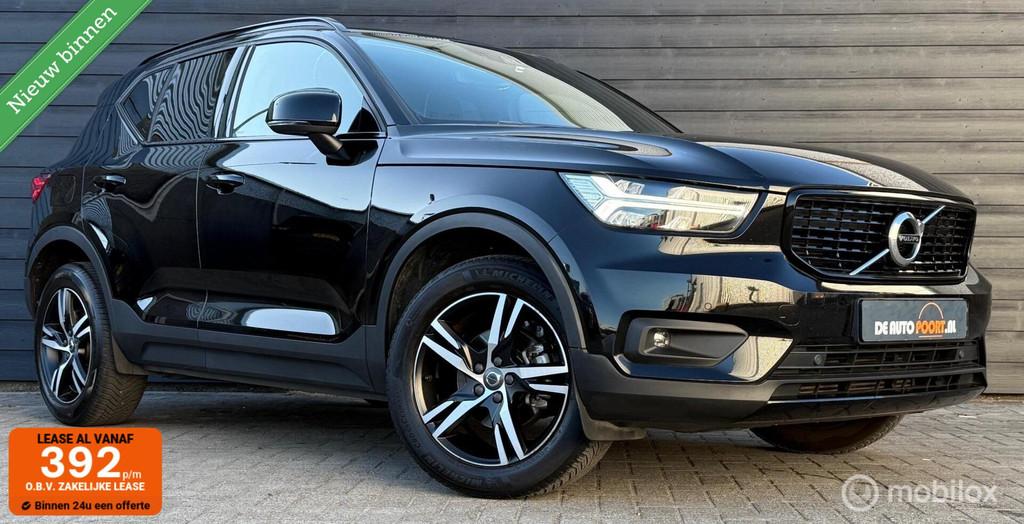Volvo XC40 1.5 T 130PK R-Design Automaat LED/Navi/DAB+/Camer, Auto's, Volvo, 1525 kg, Gebruikt, Zwart, 14 km/l