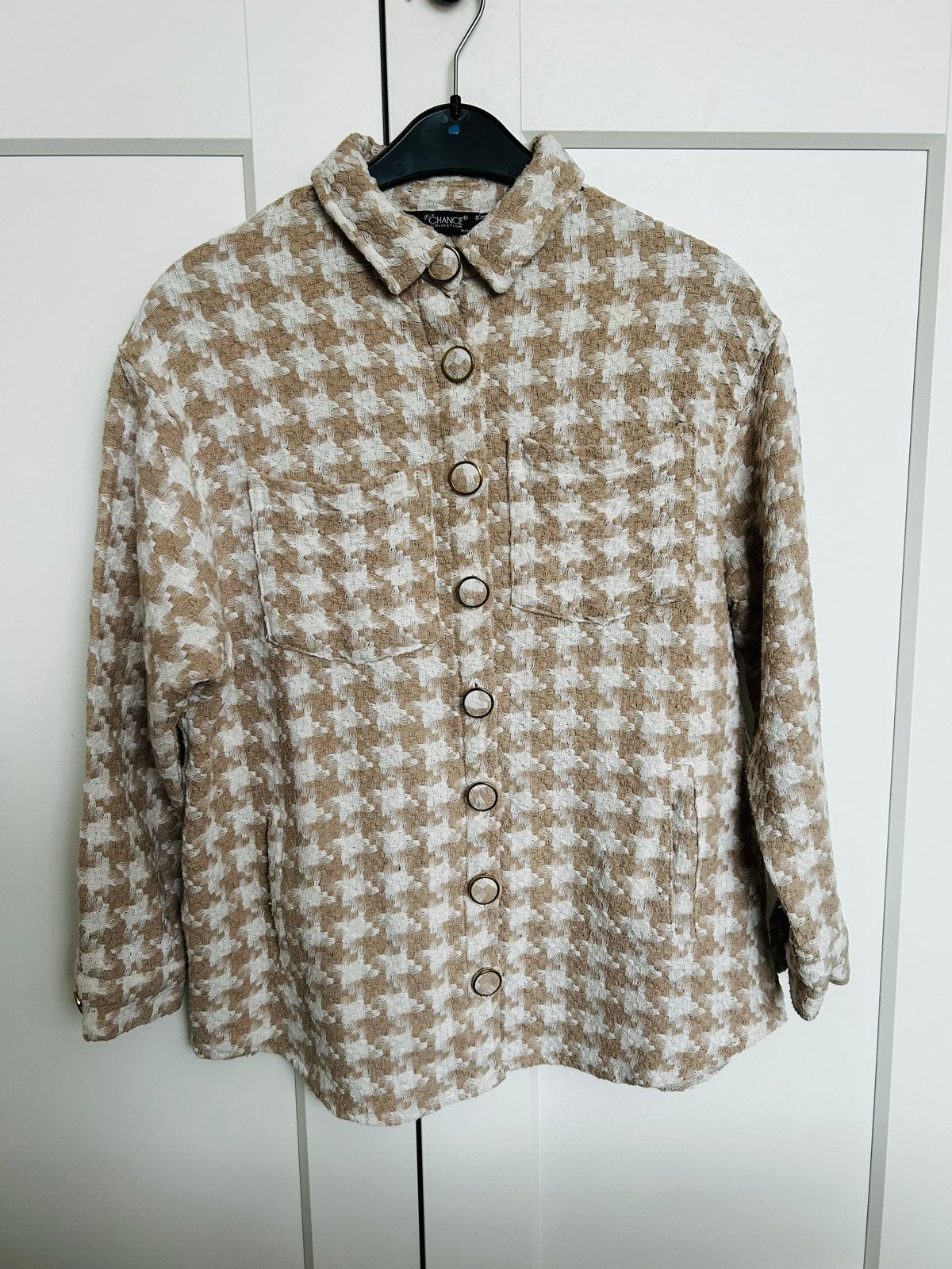 First Chance bouclé jasje wit/camel/goud S/M, Ophalen of Verzenden, Zo goed als nieuw, Maat 36 (S), Meerkleurig