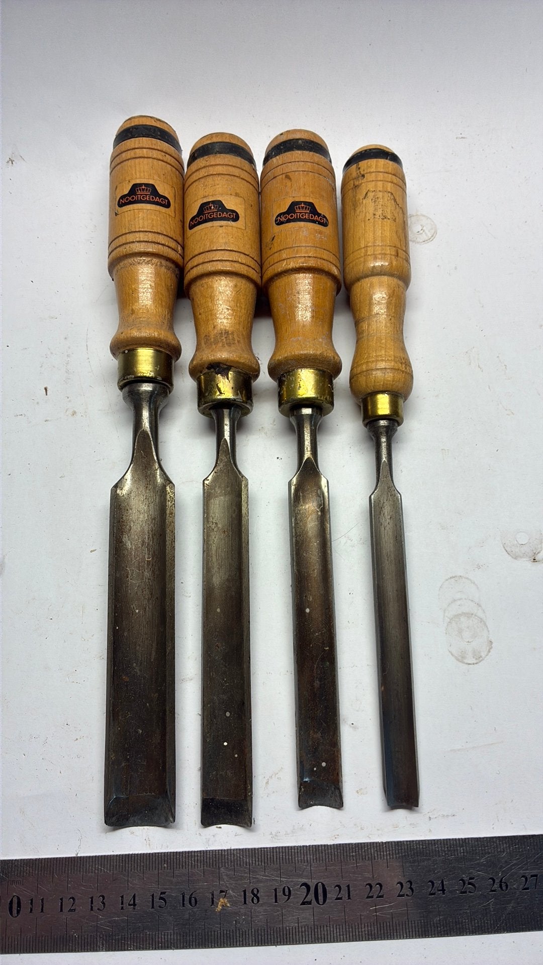 4 nooitgedagt gutsen ( guts beitels ), Antiek en Kunst, Ophalen of Verzenden