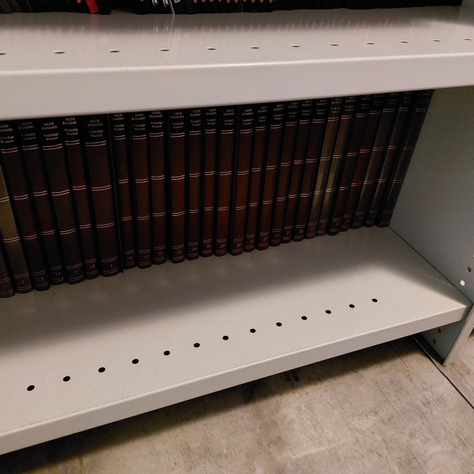 Luxe complete serie Bommel / Tom poes 0 t/m 40 +, Complete serie of reeks, Ophalen of Verzenden, Zo goed als nieuw, Marten Toonder