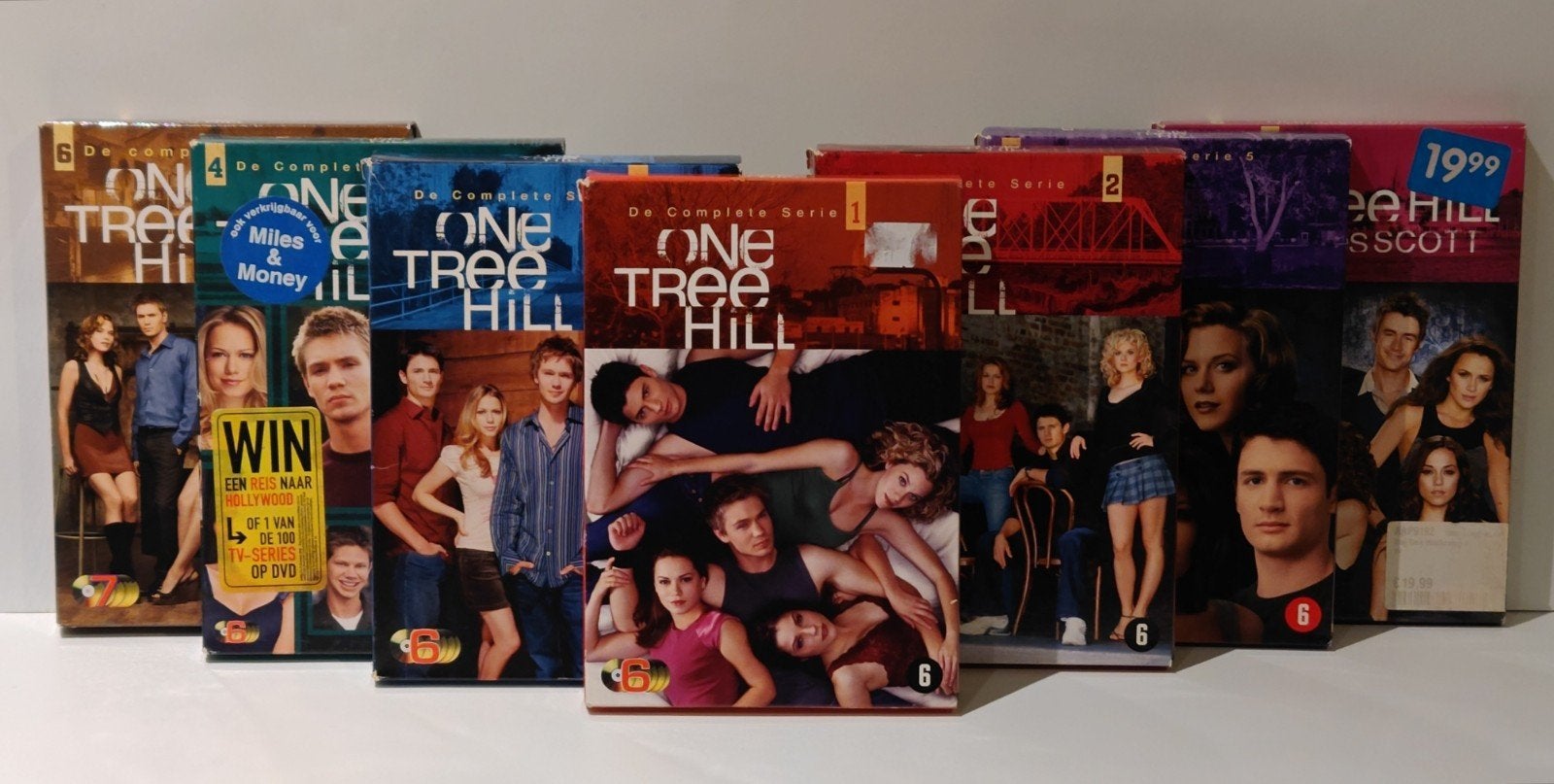 One Tree Hill - Complete Serie DVD Box (Seizoenen 1-7), Cd's en Dvd's, Ophalen of Verzenden, Seizoen 3, Vanaf 6 jaar, Extra's