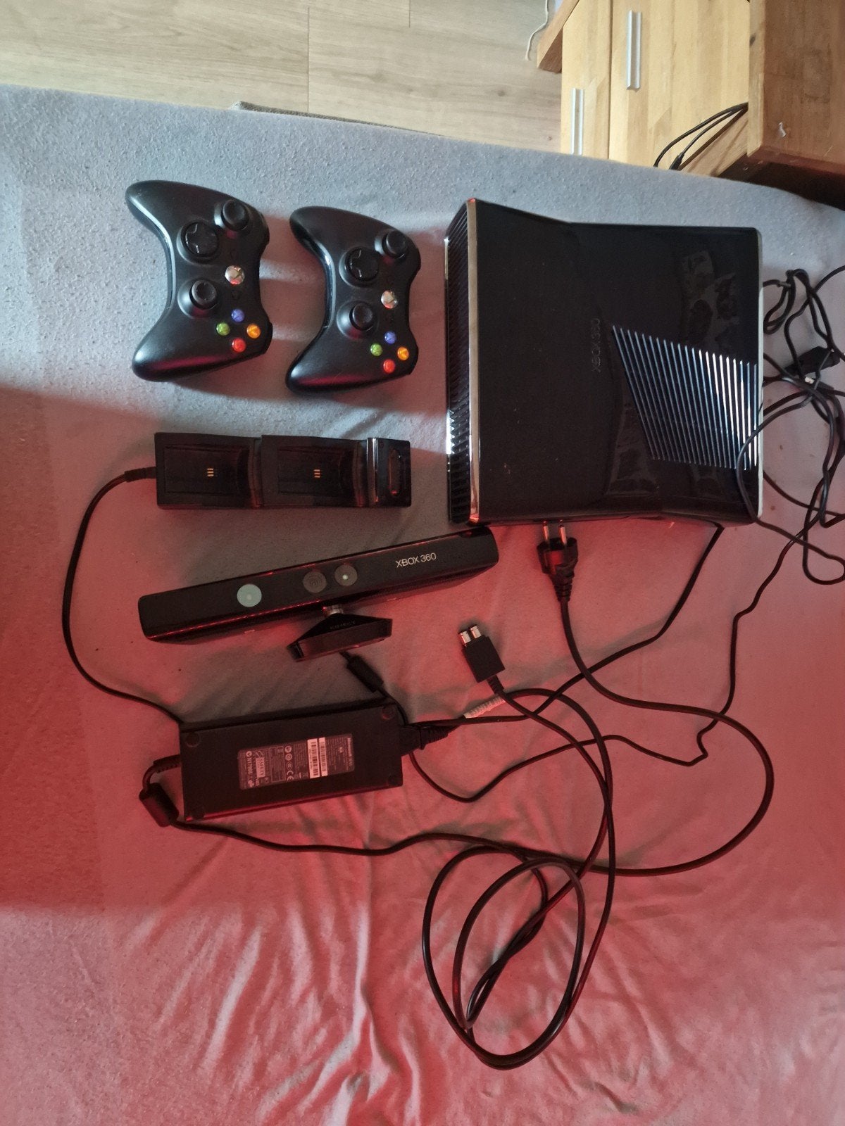 Xbox 360 voledige set, Spelcomputers en Games, Spelcomputers | Xbox 360, Ophalen, 250 GB, Met 2 controllers