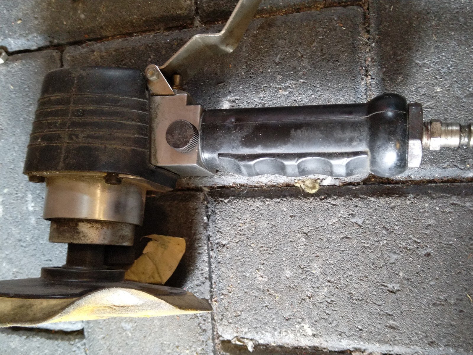 Pneumatische schuurmachine, Ophalen of Verzenden, Gebruikt