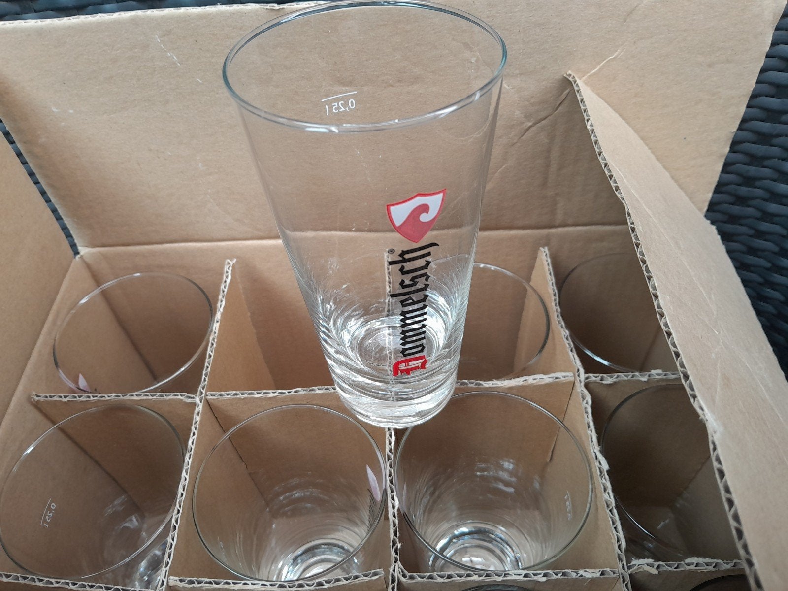 12 x Dommelsch Conische bierglazen ongebruikt in doos, Verzamelen, Biermerken, Ophalen of Verzenden, Zo goed als nieuw, Glas of Glazen