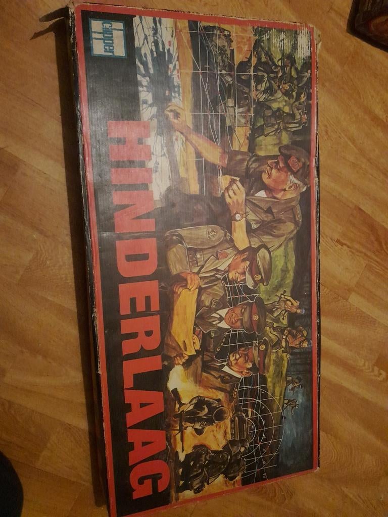 Hinderlaag, Hobby en Vrije tijd, Gezelschapsspellen | Bordspellen, Ophalen of Verzenden, Gebruikt