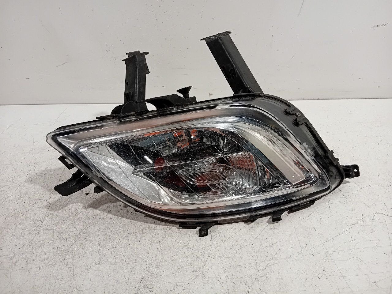 Mistlamp rechts Opel Astra, Auto-onderdelen, Onderdelen@venauto.nl, Van der Ven Autorecycling B.V., Gebruikt, Ettenseweg 76, 4706 PB Roosendaal, The Netherlands