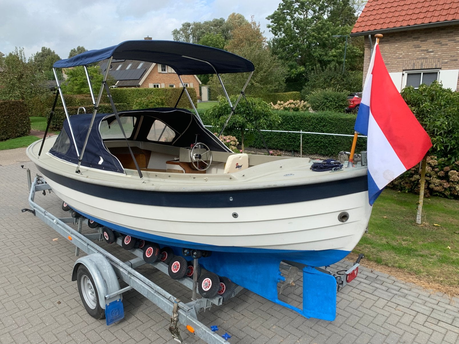 Saga 20 met inboard 15 pk 4takt, Ophalen, Zo goed als nieuw, Buiskap