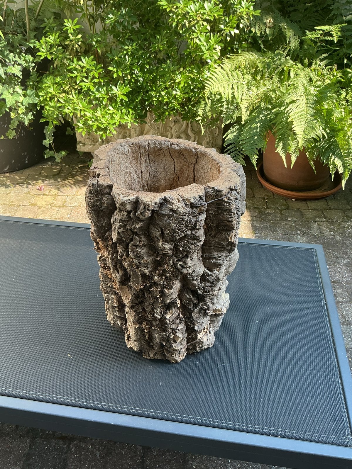 Decoratieve plantenbak van boomschors - 46 cm hoog, Gebruikt, Rond, Ophalen of Verzenden, Binnen
