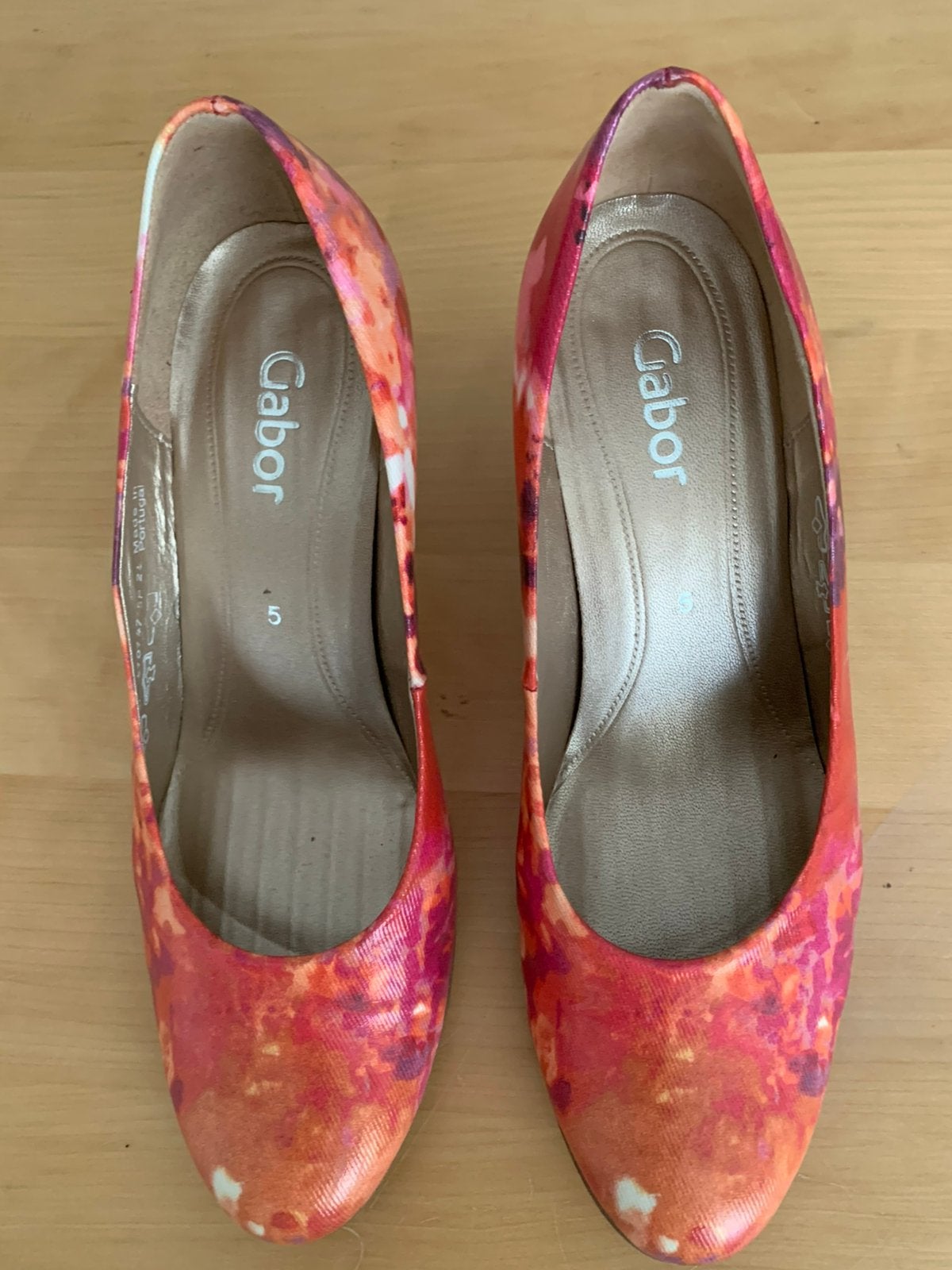Dames pumps, Kleding | Dames, Schoenen, Ophalen of Verzenden, Zo goed als nieuw
