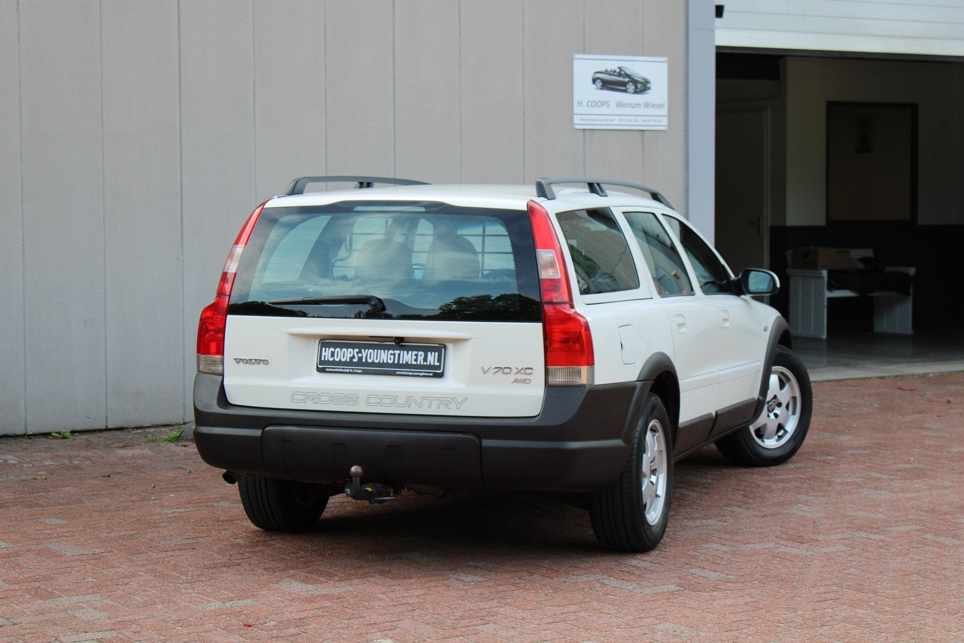 Volvo XC70 2.4 T AWD YOUNGTIMER | APPLE CARPLAY incl. 21% BT, foto 8