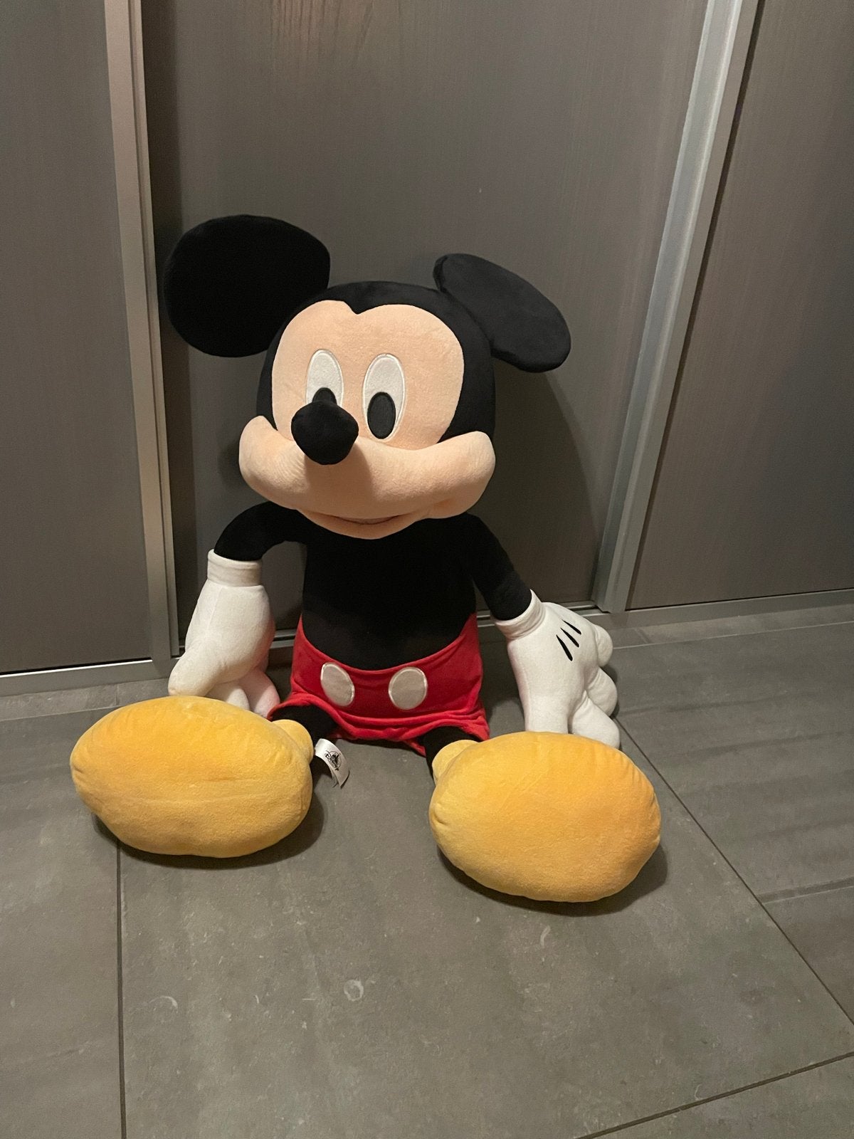 Grote Mickey Mouse knuffel - Disney, Kinderen en Baby's, Disney, Overige typen, Zwart, Ophalen of Verzenden