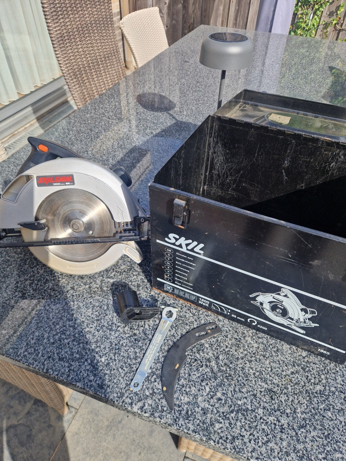 Skil Cirkelzaag 1200W - Krachtig en Betrouwbaar, Ophalen, Gebruikt, Cirkelzaag, Skil