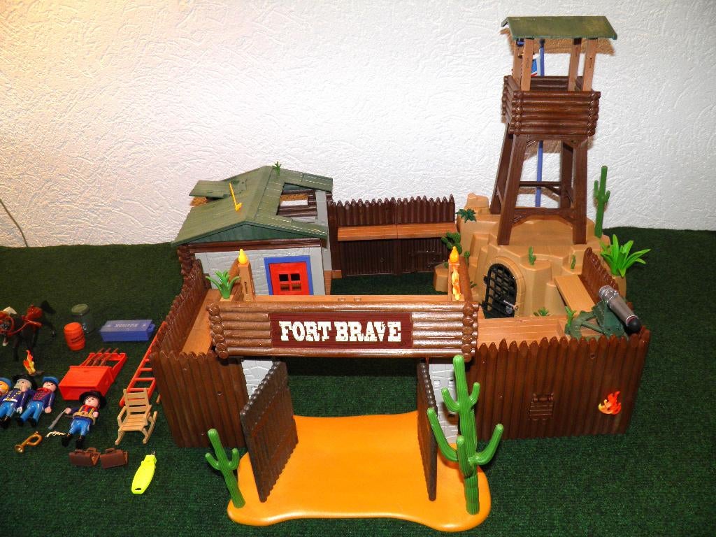 Playmobil Fort Brave 5245. Als nieuw., Ophalen of Verzenden, Zo goed als nieuw