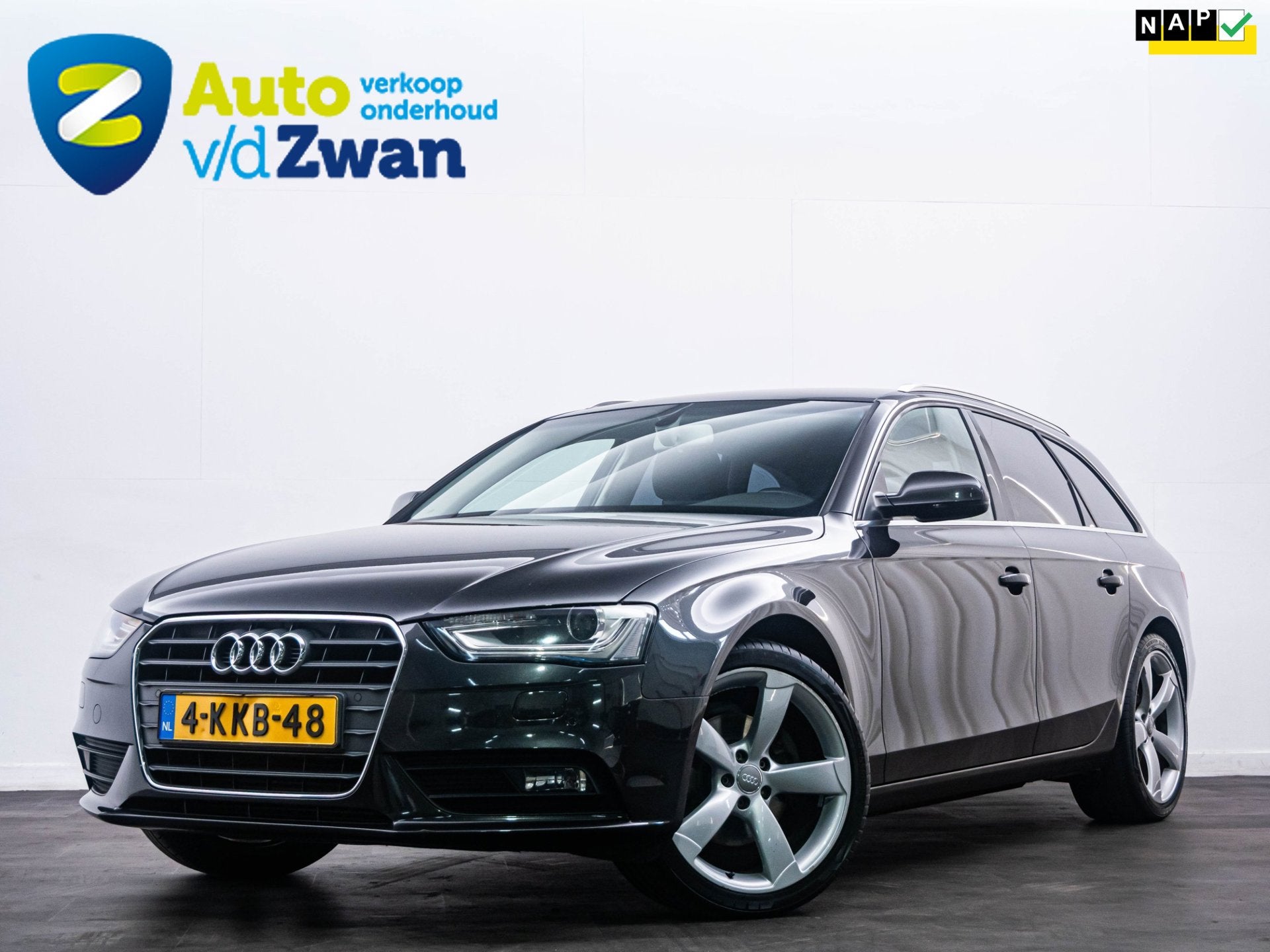 Audi A4 Avant 1.8 TFSI Business Ed. Sport NL-Auto|PDC|Navi, Auto's, Audi, Euro 5, Stof, Gebruikt, 4 cilinders