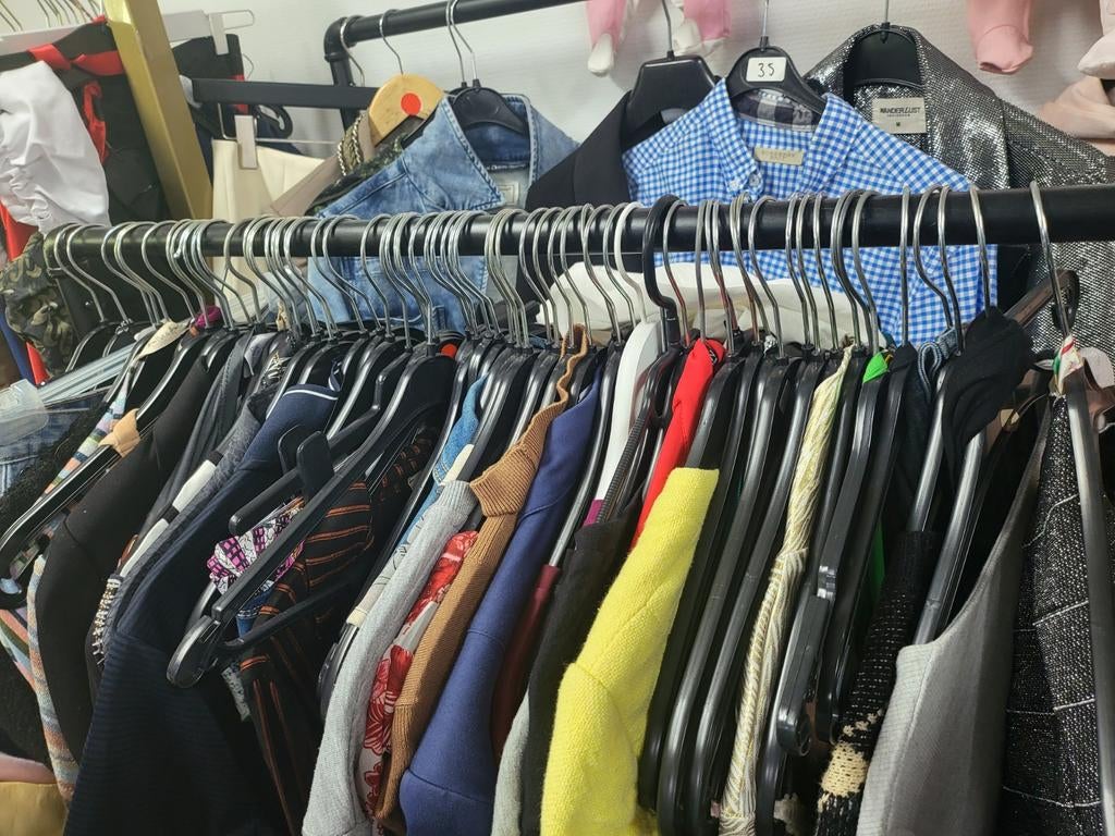 Partij pakket dames kleding vanaf 40 stuks merkkleding mix, Kleding | Dames, Ophalen of Verzenden, Zo goed als nieuw