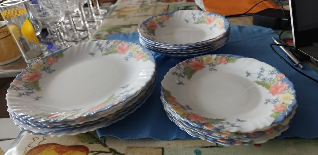 borden Arcopal Florine vintage jaren 80 18 borden, Ophalen of Verzenden