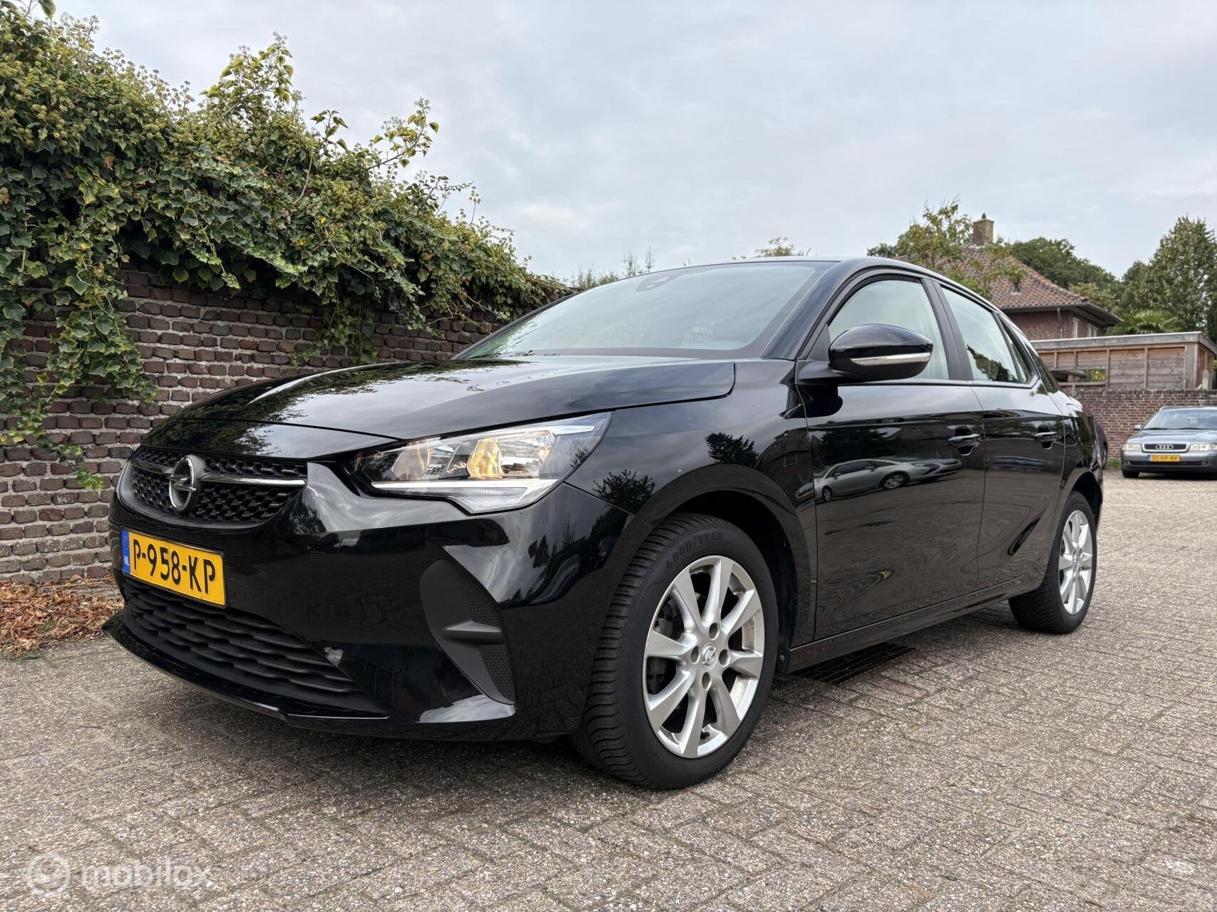 Opel Corsa 1.2 Edition Apple CarPlay Navigatie / APK 01-2028, Auto's, Voorwielaandrijving, Stof, 1199 cc, Origineel Nederlands
