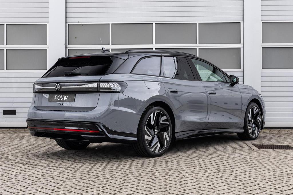 Volkswagen ID.7 Tourer Pro Limited Edition 286pk 77 kWh | St, Auto's, Automaat, 12 maanden, Achterwielaandrijving, Zwart