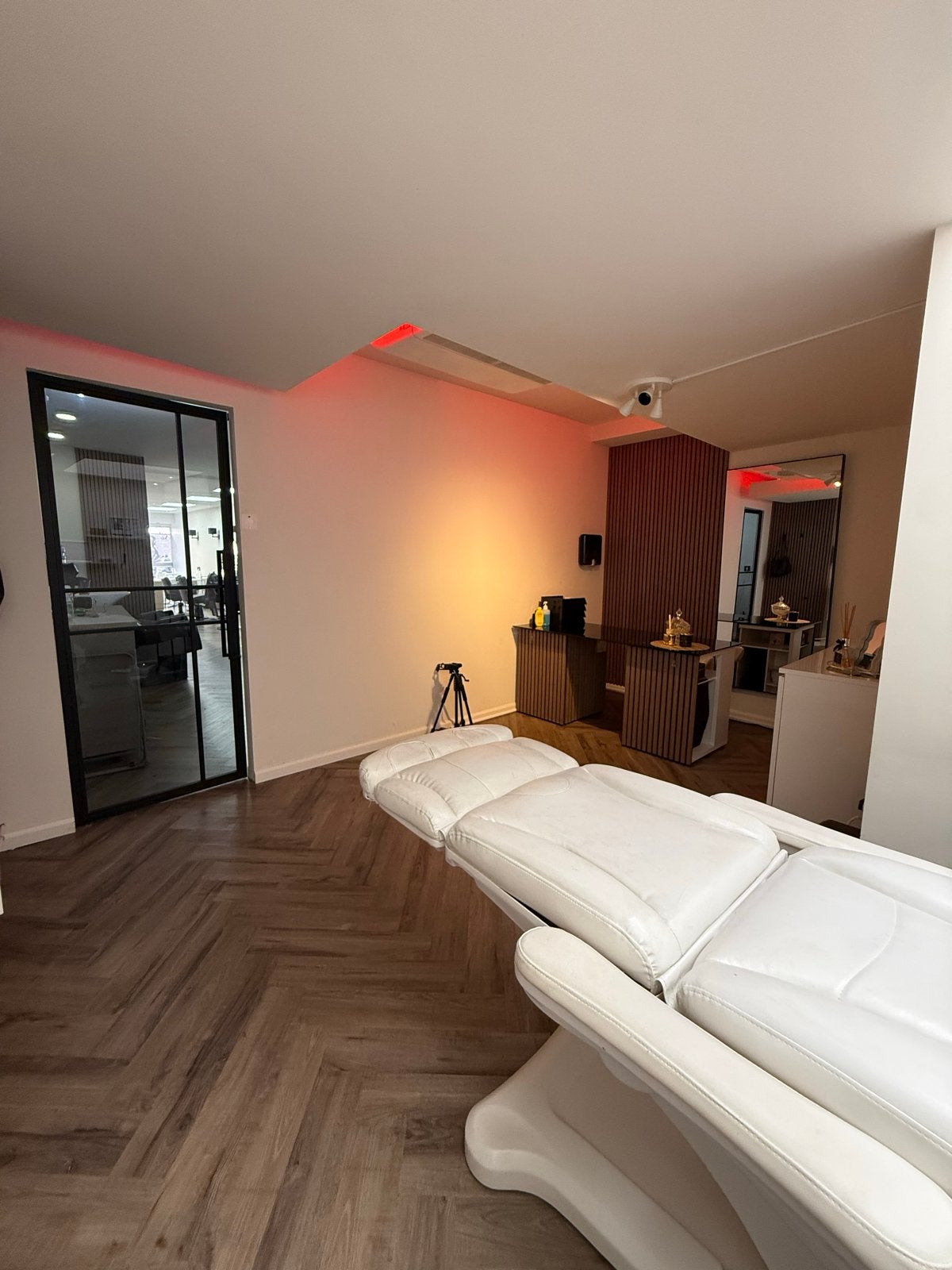 Beautyruimte te huur – Beautysalon / Behandelruimte, Werkplek, Ophalen of Verzenden, Overige typen