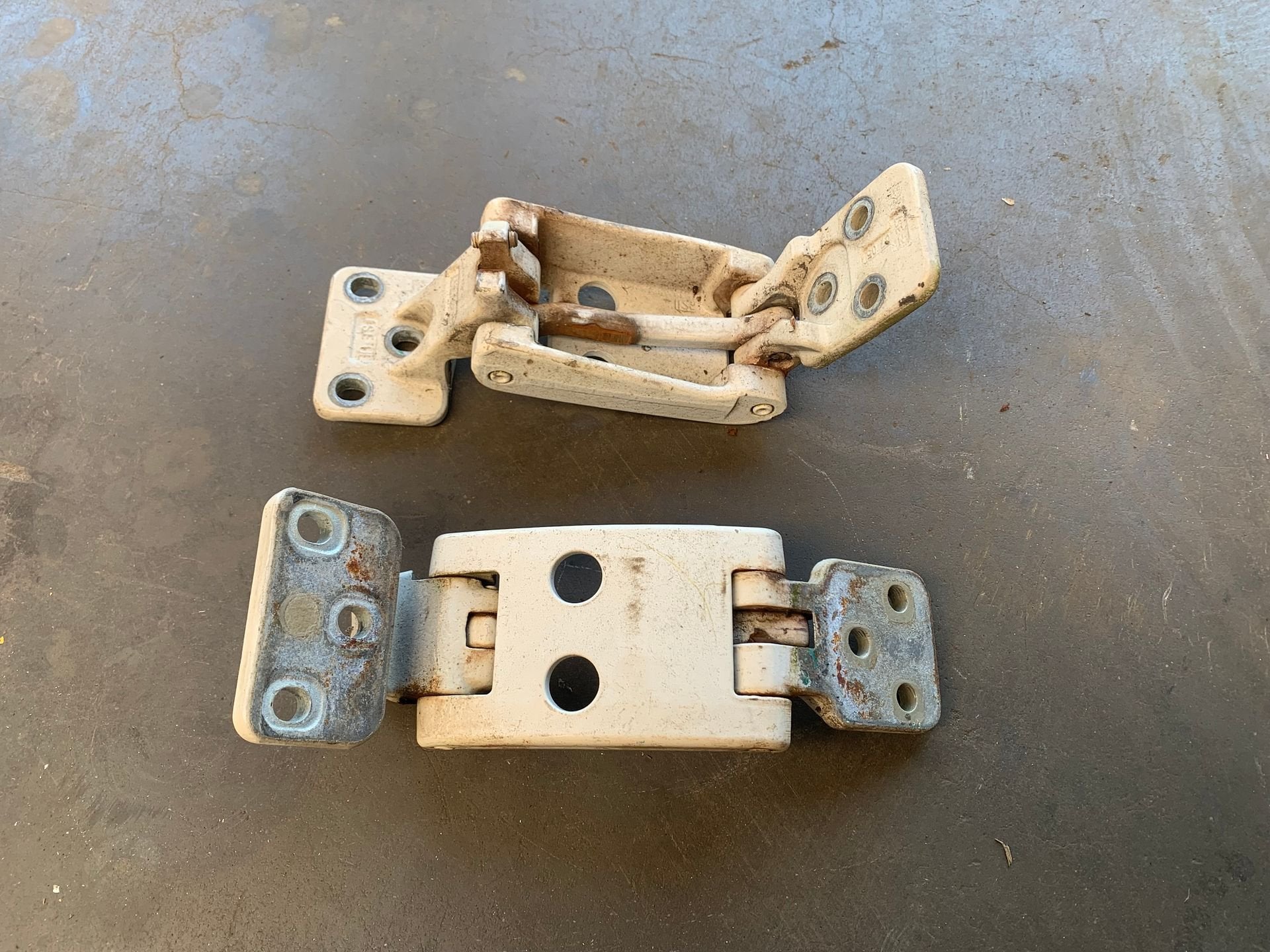 mercedes sprinter 906 achterdeur scharnier 270gr A9067400037, Gebruikt, -, Deur, Ophalen of Verzenden