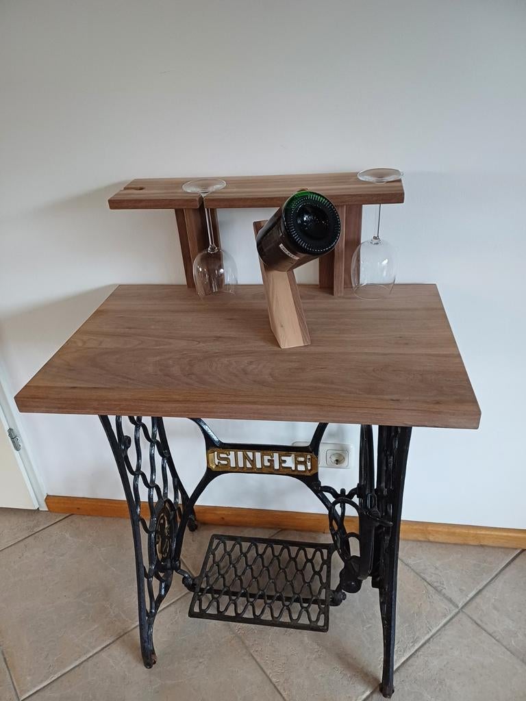 Exclusieve wijntafel, wijnrek, Huis en Inrichting, Ophalen, Minder dan 50 cm