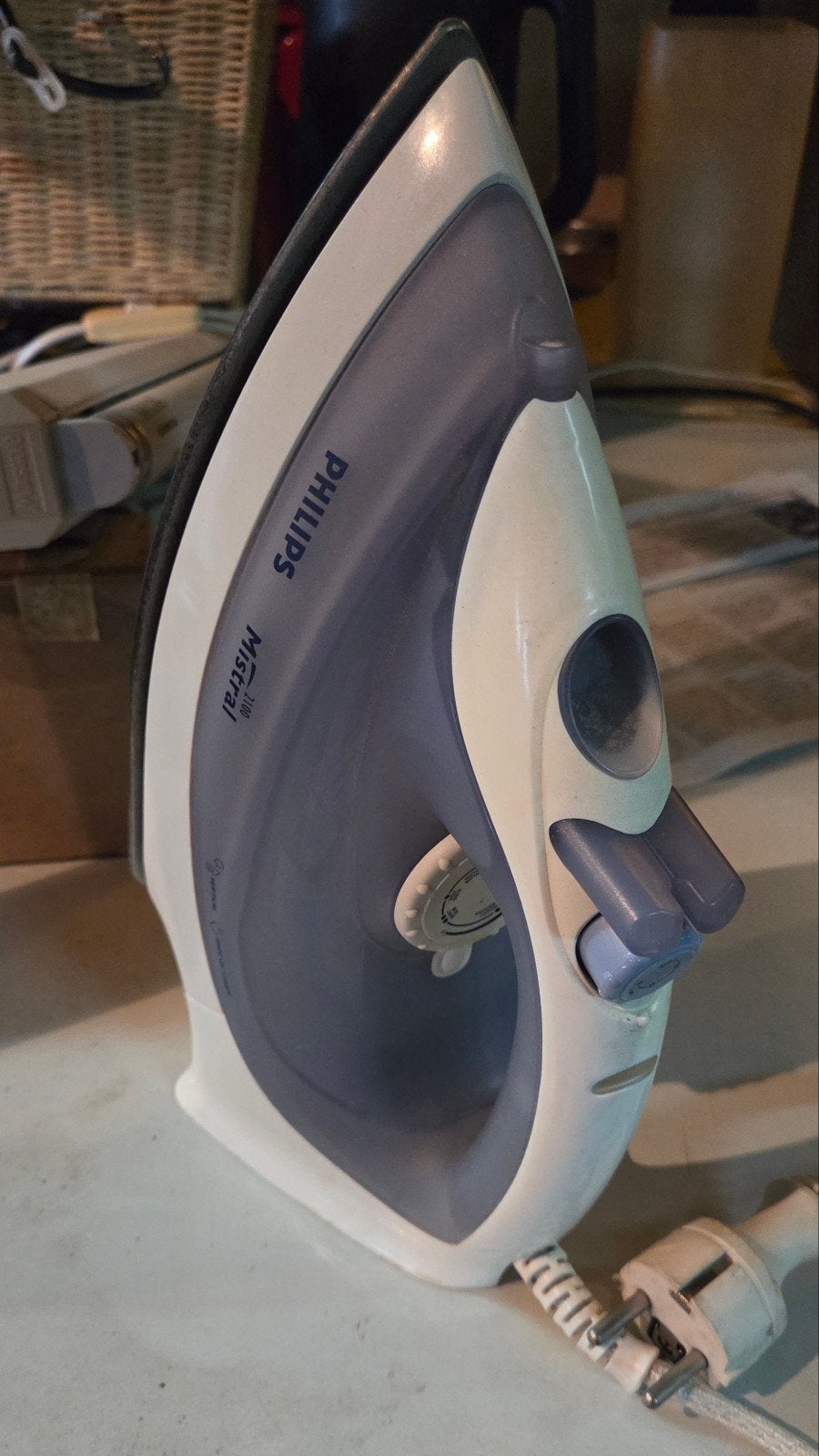 Philips Mistral Stoomstrijkijzer - Goed Werkend, Ophalen, Gebruikt, Strijkijzer met snoer