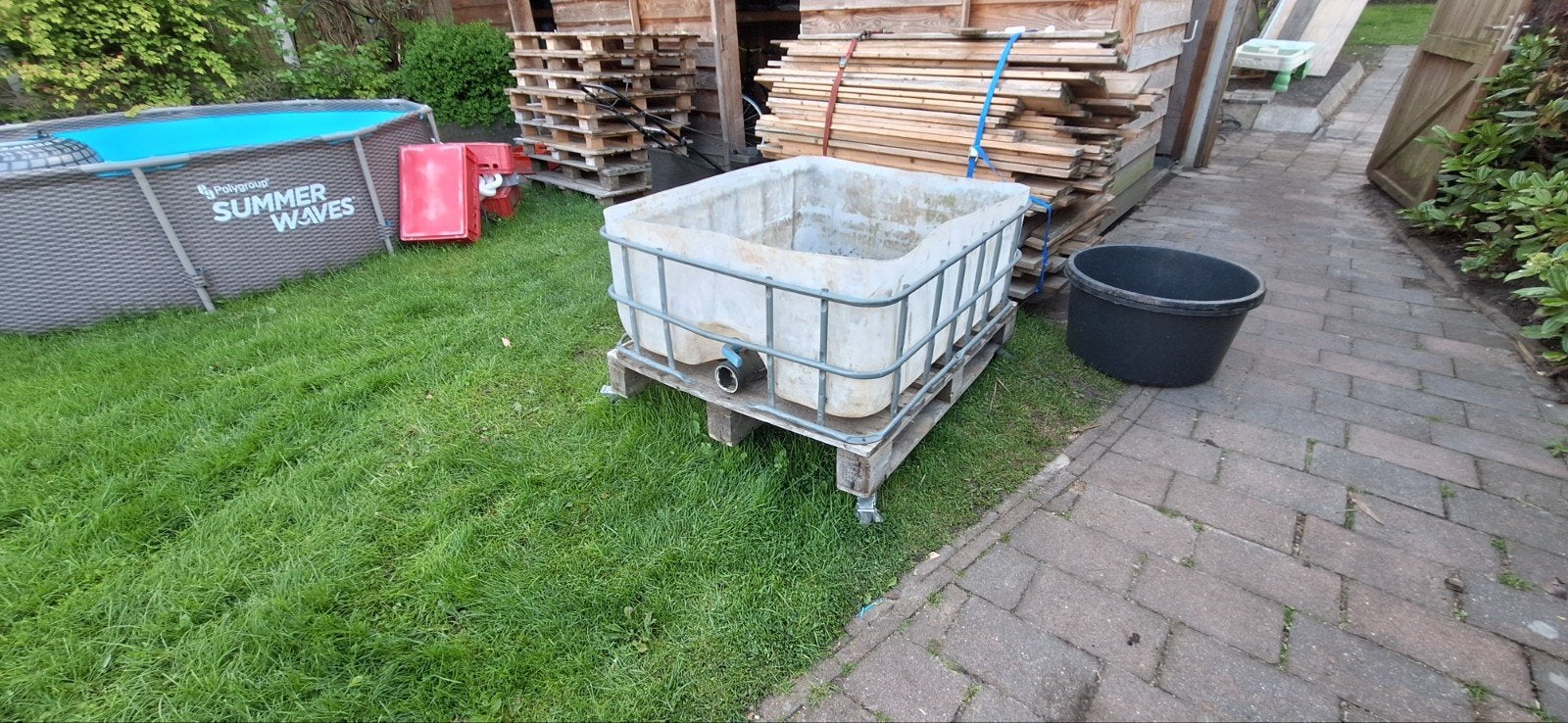 Voerbak hooibak hooibalen  ibc tank