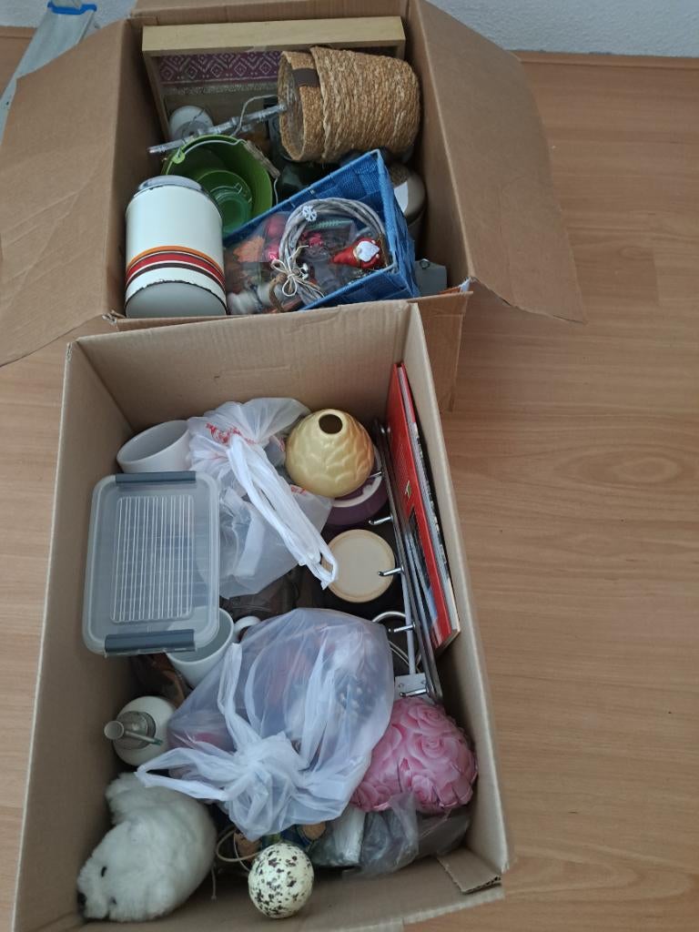 Varia aan spulletjes 3 dozen voor rommelmarkt, Ophalen, Gebruikt