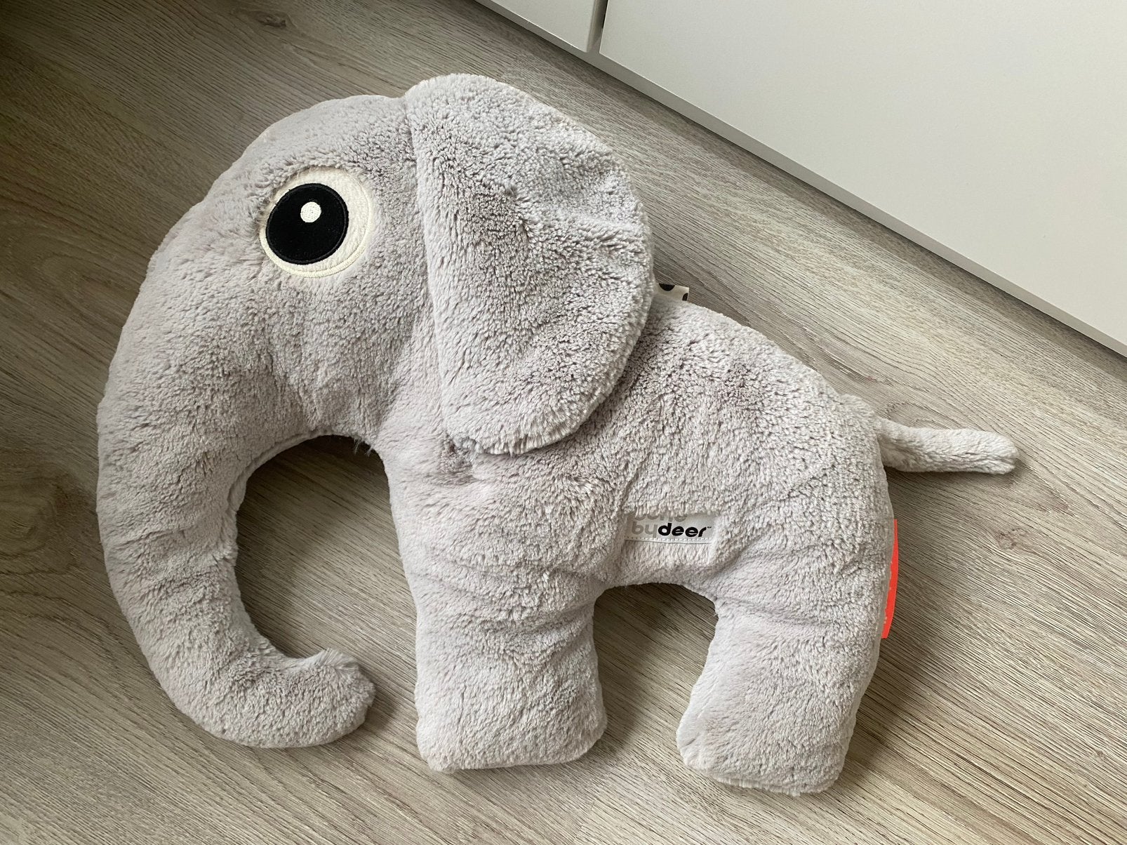 Done by deer olifant, Ophalen, Zo goed als nieuw, Olifant