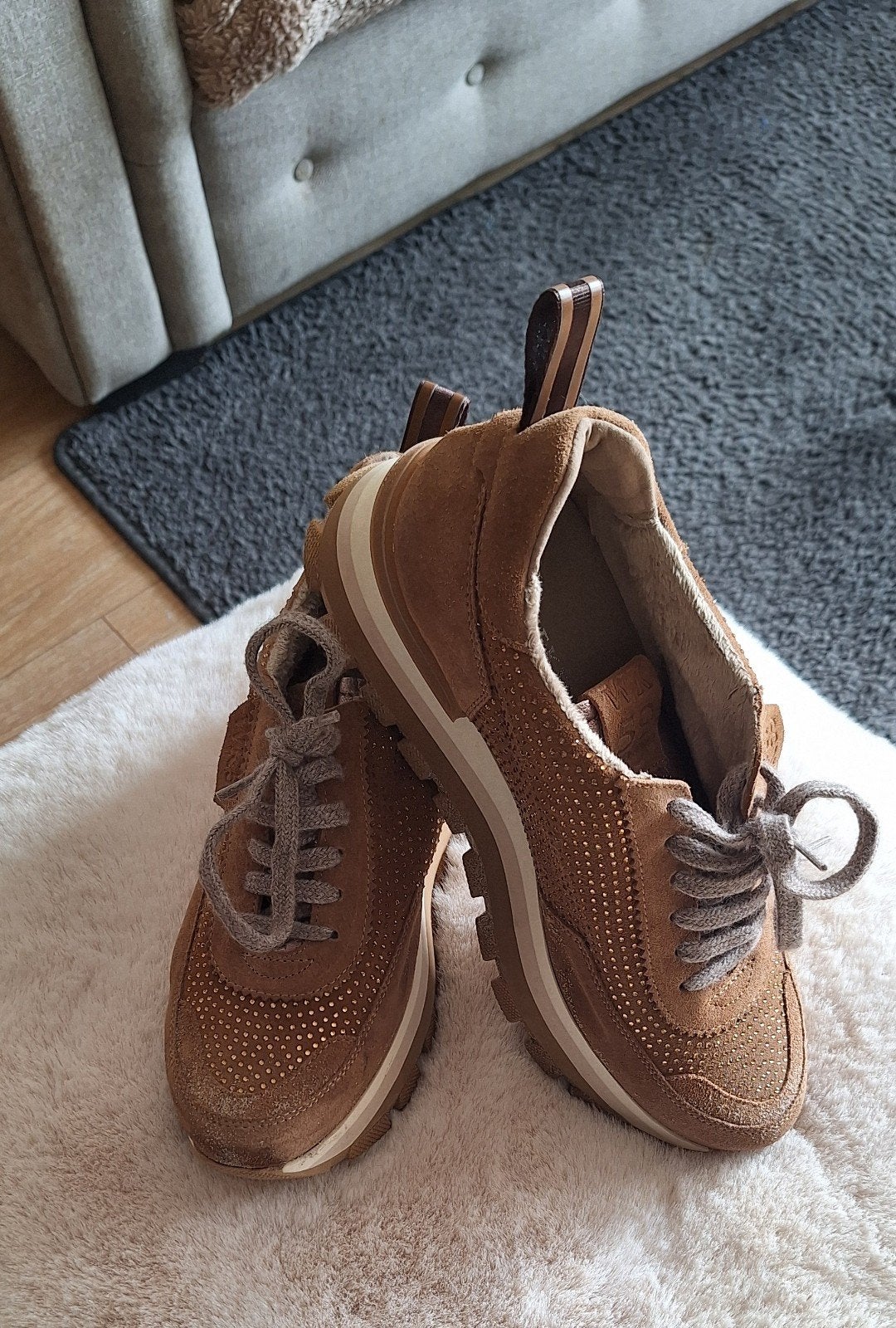 Perron Mirellie sneakers met strass, maat 41, Kleding | Dames, Bruin, Perron Mirellie, Ophalen of Verzenden, Sneakers of Gympen