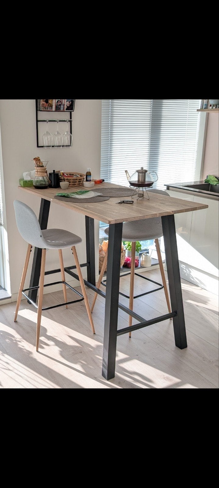 Bar tafel 130 x 75 , 180 hoog blank eiken olie afgewerkt, Ophalen