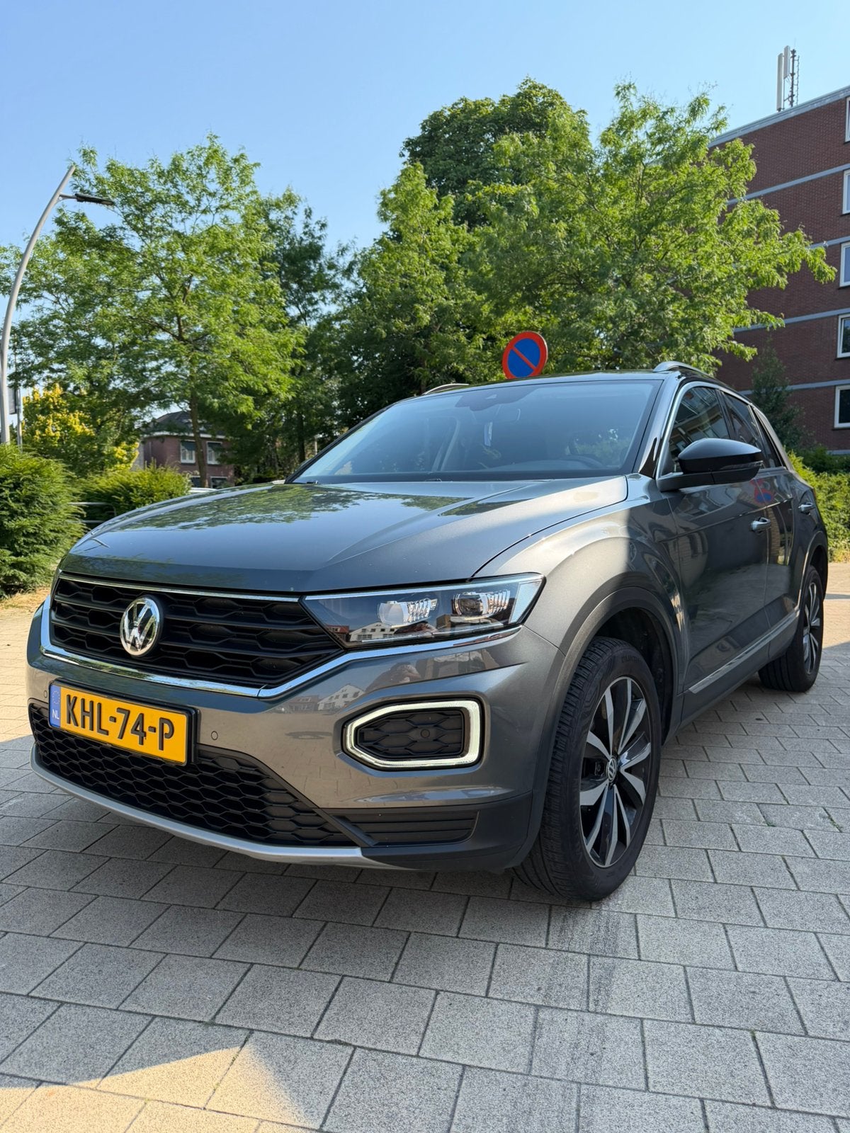 Volkswagen T-Roc 1.0 TSI 115pk 2020 Line Side Assist Camera, Auto's, Voorwielaandrijving, Stof, Adaptive Cruise Control, 115 pk
